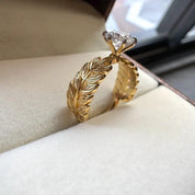 1 Carat Round Cut Lab Grown Diamond Engagement Ring with Leaf Band