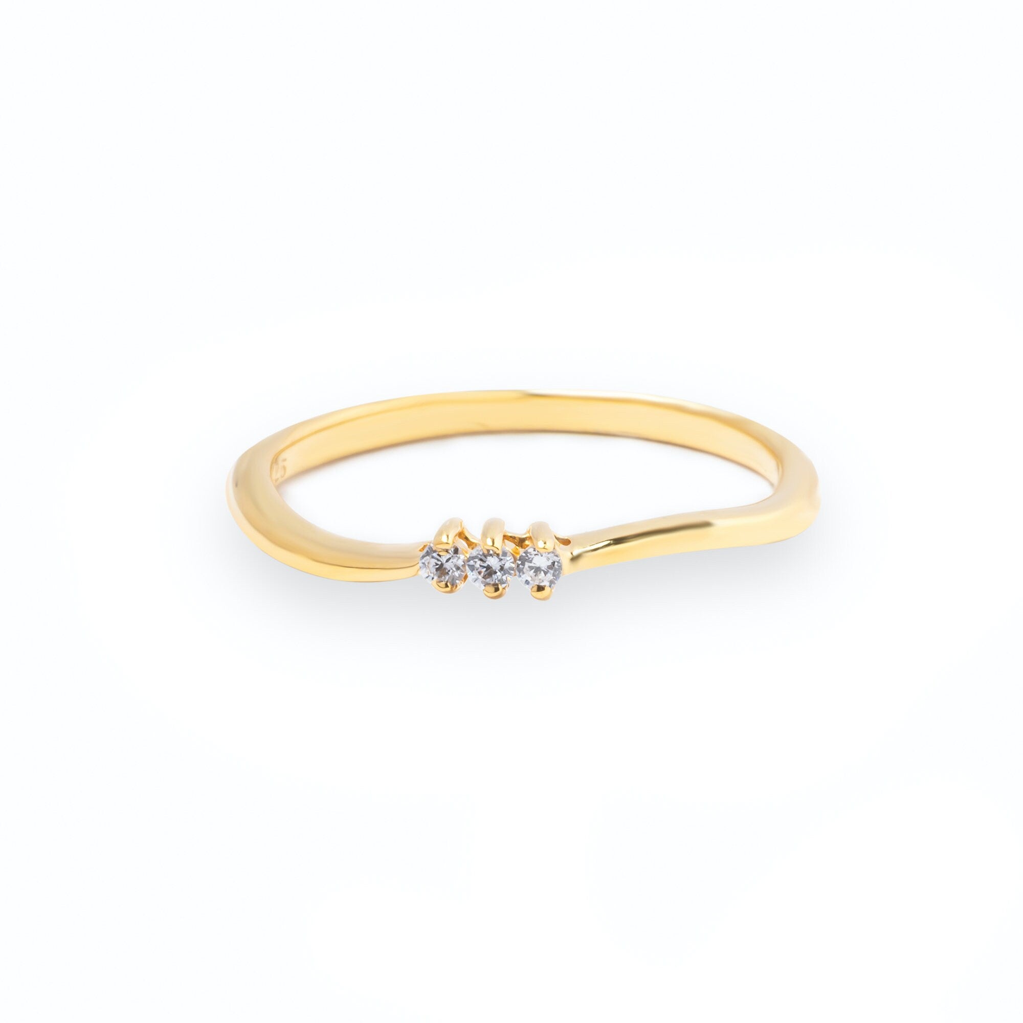 Minimal 3 Diamond Wavy Stacking Ring