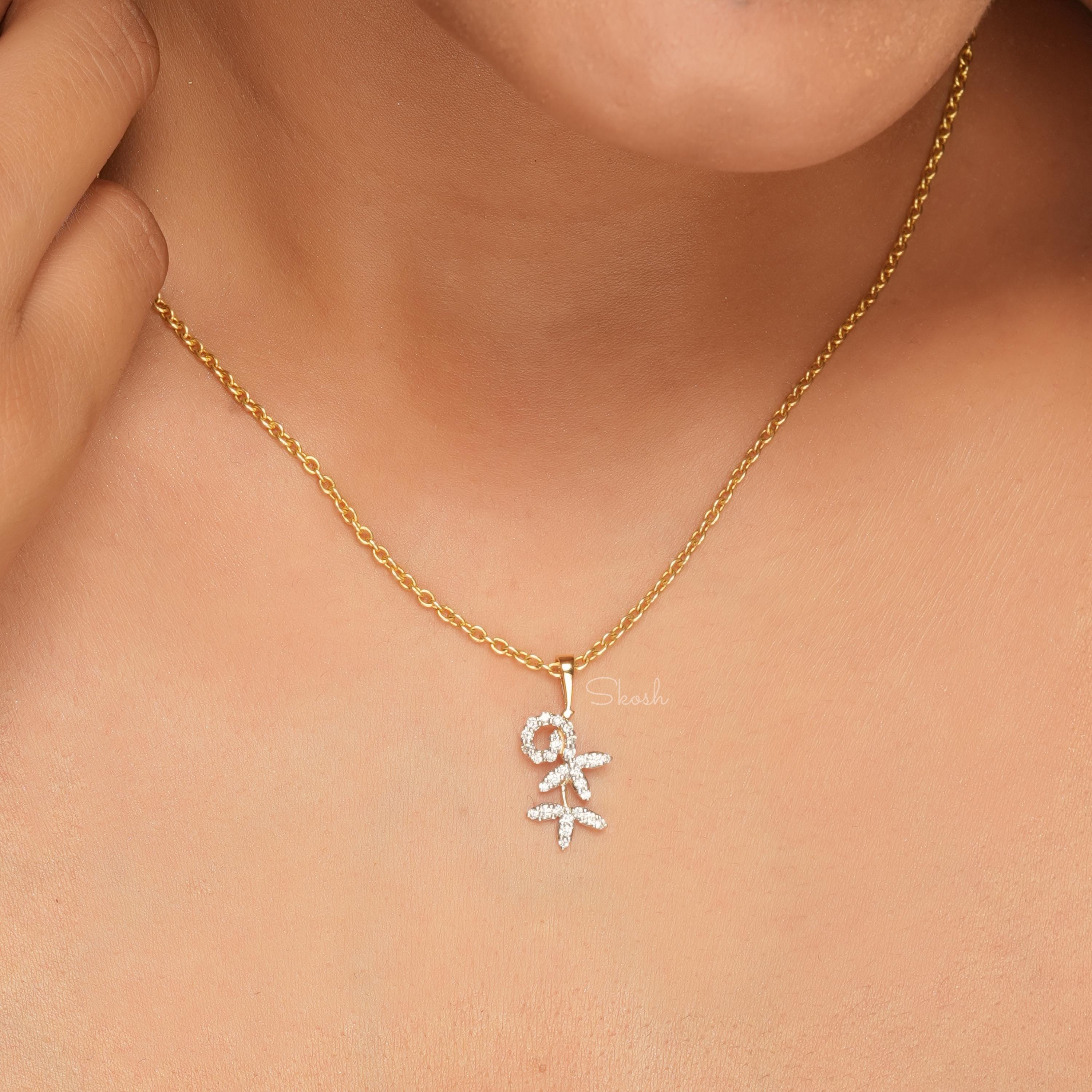 Minimal Flower Lab Grown Diamond Pendant Necklace