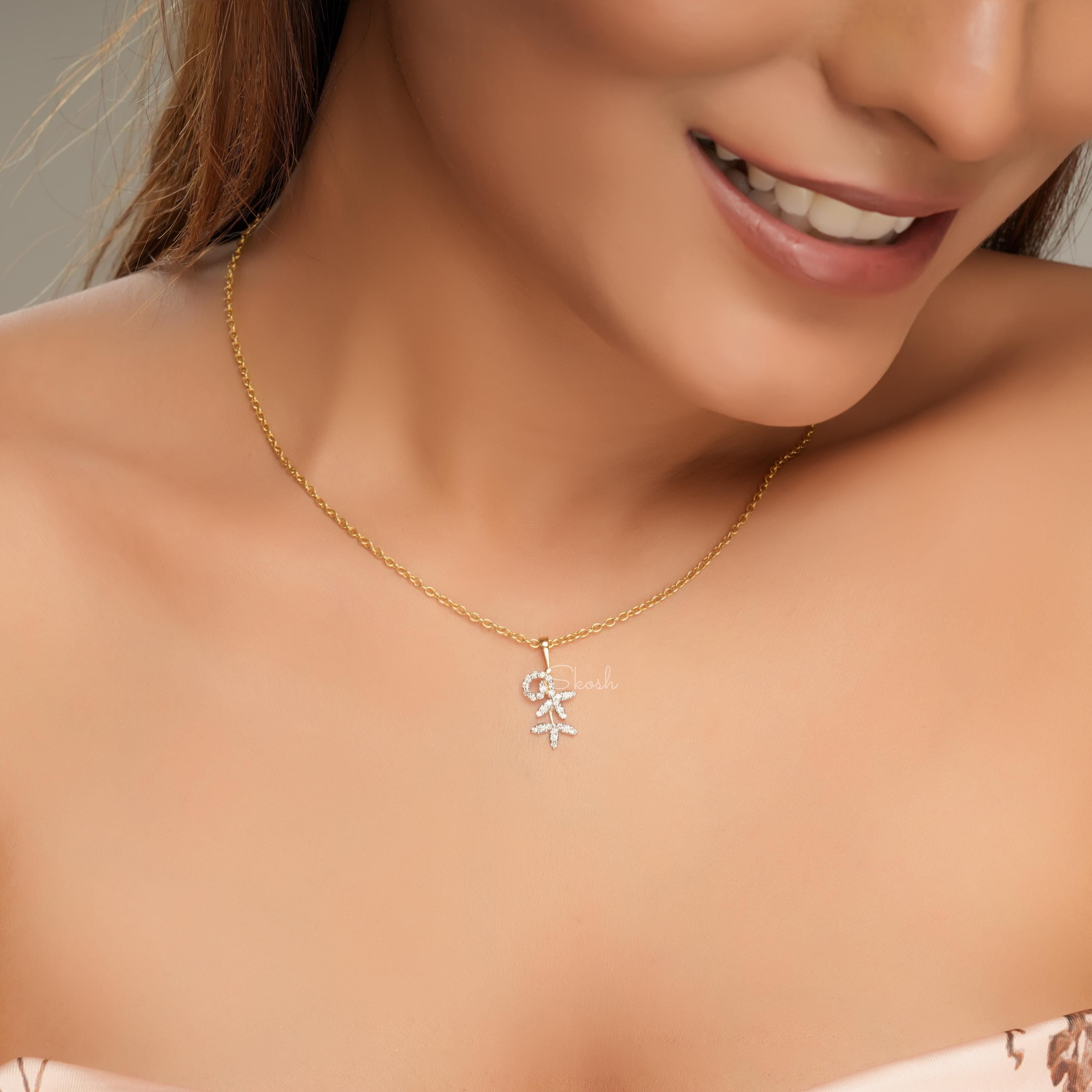 Minimal Flower Lab Grown Diamond Pendant Necklace
