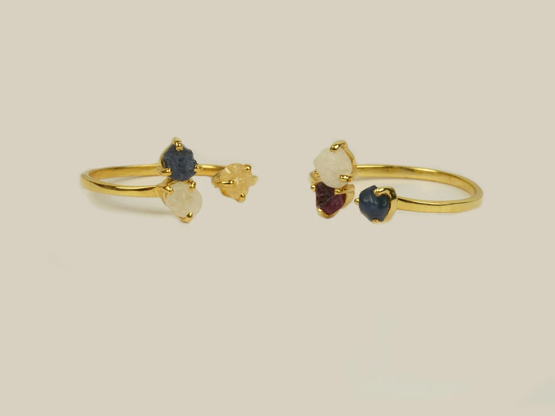 Natural Raw Multi-Sapphire September Birthstone Ring in 14K Solid Gold, 3 Stone Engagement Ring, Promise Ring, Unique Gift for her by Skosh